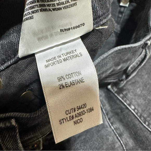 AGOLDE Nico High Rise Slim Fit Jeans in Cassette 25 Black Distressed - Picture 10 of 13